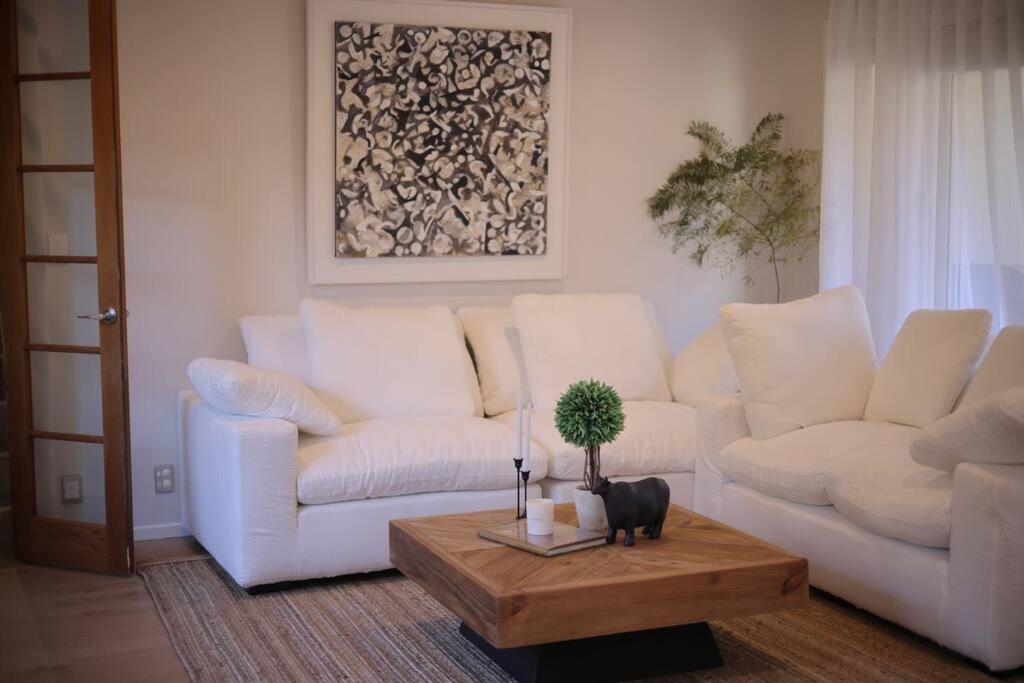 Modern Lifestyle Retreat With Stunning City View Auckland Bagian luar foto