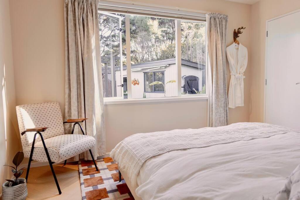 Modern Lifestyle Retreat With Stunning City View Auckland Bagian luar foto