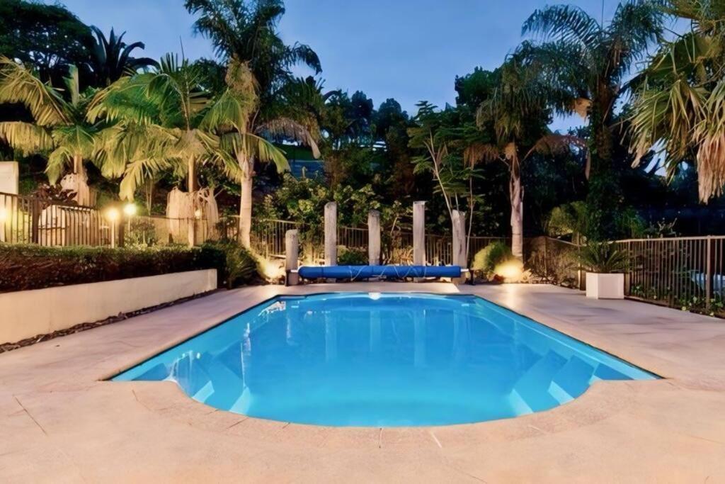 Modern Lifestyle Retreat With Stunning City View Auckland Bagian luar foto